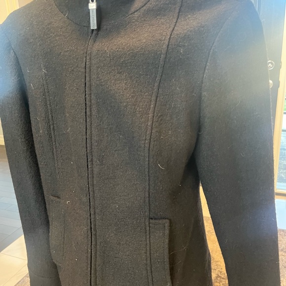 Della Spiga Italy đź–¤wool viscose very tailored black jacket very edgy and trimđź–¤ - Picture 16 of 17